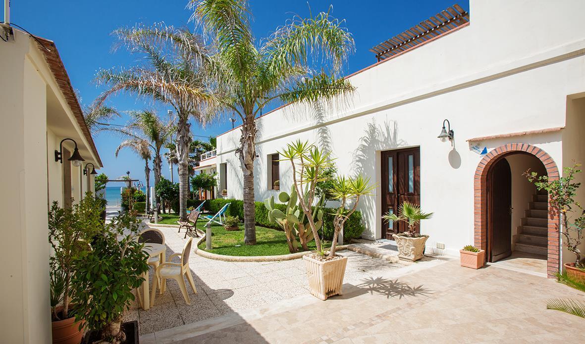 Caposud Residence And Beach Club Ispica Bagian luar foto