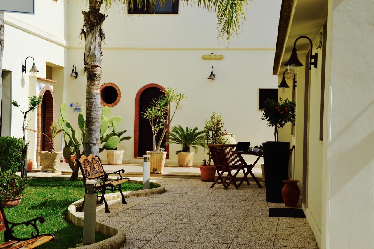 Caposud Residence And Beach Club Ispica Bagian luar foto